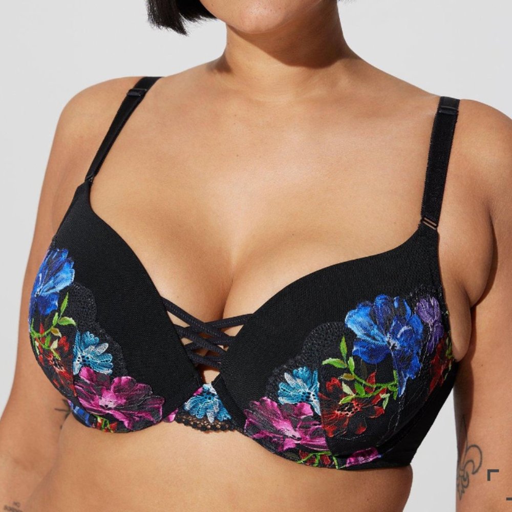 Torrid XO Plunge Push Up Photo Floral Lace 360° Back Smoothing™ Bra 46DDD NWOT